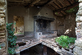 verlassenes Bauernhaus Toskana, Landhaus Landgut Villa Saletta, Kamin