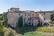 Villa con borgo presso San Miniato in vendita